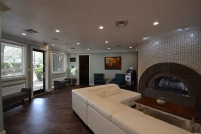 935 La Posada Drive #141, Austin, TX 78752 - Photo 18