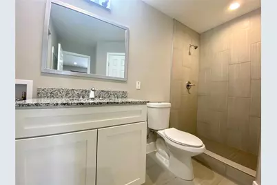 935 La Posada Drive #141, Austin, TX 78752 - Photo 8