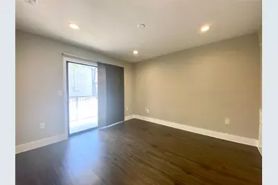 935 La Posada Drive #141, Austin, TX 78752 - Photo 6