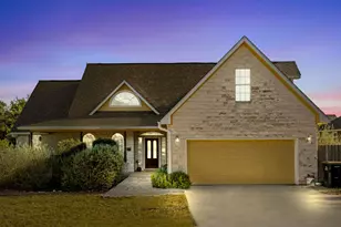 11 Elmwood Cir, Wimberley, TX 78676 - Photo 2