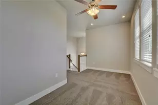 900 Banyon St, Austin, TX 78757 - Photo 12