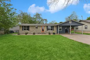 406 E 2nd St, Georgetown, TX 78626 - Photo 2