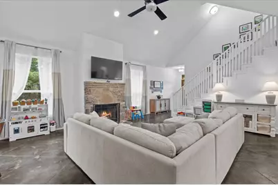 10304 Twin Lake Circle, Dripping Springs, TX 78620 - Photo 10