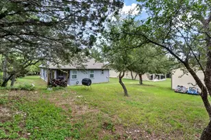 10304 Twin Lake Cir, Dripping Springs, TX 78620 - Photo 24