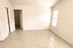 8811 Clearbrook Trail, Austin, TX 78729 - Photo 14