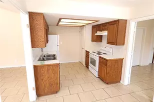 8811 Clearbrook Trail, Austin, TX 78729 - Photo 8