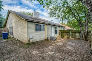 8811 Clearbrook Trail, Austin, TX 78729 - Photo 36