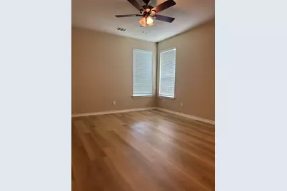 301 Comal Run, Hutto, TX 78634 - Photo 14
