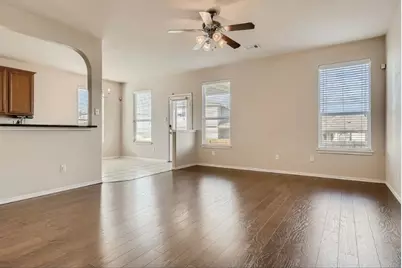 301 Comal Run, Hutto, TX 78634 - Photo 4
