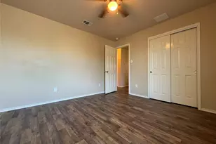 301 Comal Run, Hutto, TX 78634 - Photo 22