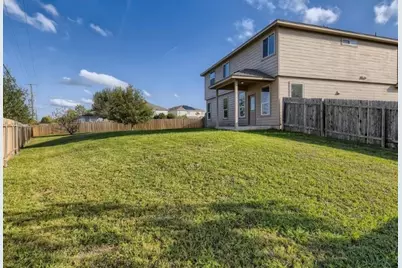 301 Comal Run, Hutto, TX 78634 - Photo 30