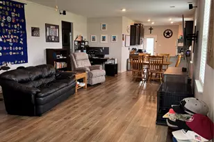 125 Revolution Rd, Liberty Hill, TX 78642 - Photo 4