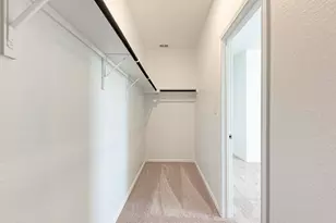 526 Thunderstorm Ave, Lockhart, TX 78644 - Photo 14