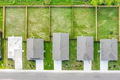 526 Thunderstorm Avenue, Lockhart, TX 78644 - Photo 16