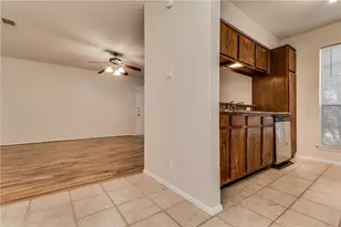 8801 Piney Point Dr, Austin, TX 78729 - Photo 16