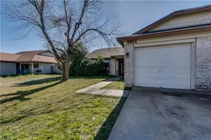 8801 Piney Point Dr, Austin, TX 78729 - Photo 4