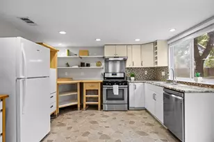 8300 Belclaire Cir, Austin, TX 78748 - Photo 14