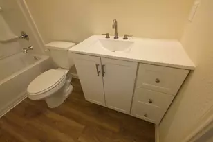 2002 W 2nd St, Taylor, TX 76574 - Photo 16