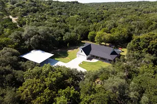 428 12th St, Valley Mills, TX 76689 - Photo 34