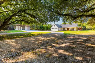 428 12th St, Valley Mills, TX 76689 - Photo 4