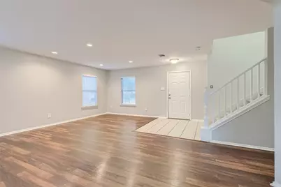 304 Edgewood Cove, Leander, TX 78641 - Photo 8