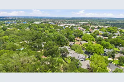 9505 Woodshire Drive, Austin, TX 78748 - Photo 10