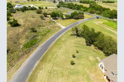 110 Lemens Avenue, Hutto, TX 78634 - Photo 6