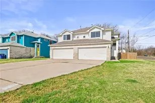 1700 Constantino Cir, Austin, TX 78745 - Photo 4
