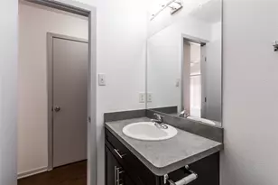 1900 Valley Hill Cir, Austin, TX 78741 - Photo 20