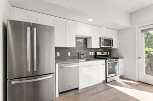 1800 E 4th St, Austin, TX 78702 - Photo 8