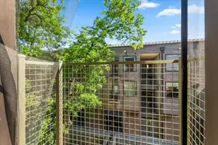 1800 E 4th St, Austin, TX 78702 - Photo 12