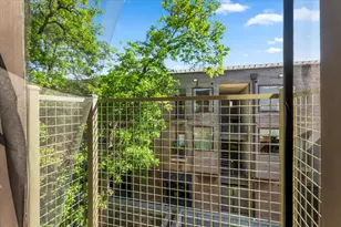 1800 E 4th St, Austin, TX 78702 - Photo 12