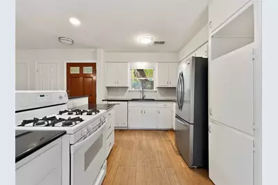 5201 Hedgewood Drive, Austin, TX 78745 - Photo 4