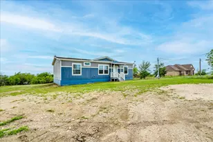 1098 Engelke Rd, Buda, TX 78640 - Photo 8