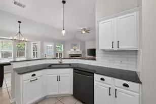 815 Lantana Ln, Leander, TX 78641 - Photo 12