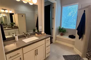 176 Arezzo Wy, Dripping Springs, TX 78620 - Photo 10