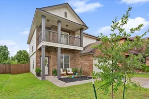240 Foster Ln, Jarrell, TX 76537 - Photo 2