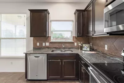 240 Foster Lane, Jarrell, TX 76537 - Photo 14
