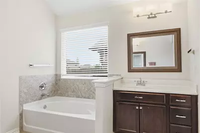 486 Pond View Pass, Buda, TX 78610 - Photo 32