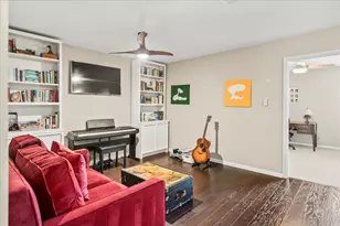 10920 Crown Colony Dr, Austin, TX 78747 - Photo 20
