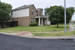 2601 Briana Shay Dr, Austin, TX 78727 - Photo 2