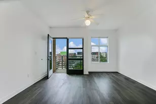 711 W 26th St, Austin, TX 78705 - Photo 4