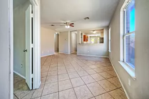 913 Dexter Dr, Leander, TX 78641 - Photo 4