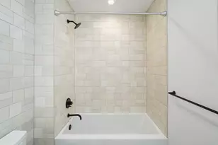 84 East Ave, Austin, TX 78701 - Photo 18