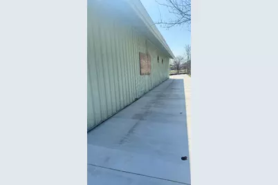 1425 N Main Street, Taylor, TX 76574 - Photo 6