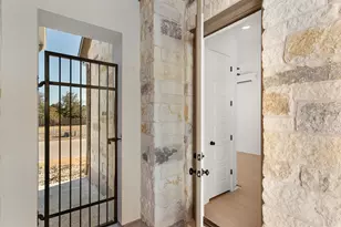 123 Timberwilde Dr, Georgetown, TX 78633 - Photo 4