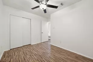 1411 Gracy Farms Ln, Austin, TX 78758 - Photo 12