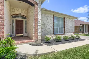 1004 Olympic Dr, Pflugerville, TX 78660 - Photo 2