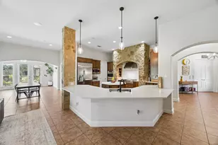 10617 Camillia Blossom Ln, Austin, TX 78748 - Photo 6