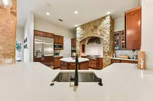 10617 Camillia Blossom Ln, Austin, TX 78748 - Photo 4